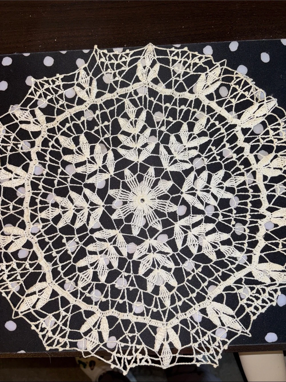 EUC VINTAGE collection of handmade, vintage-style crochet lace doilies